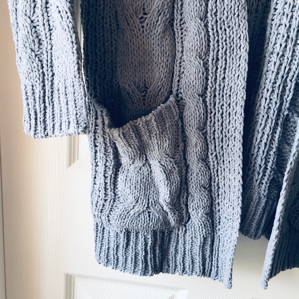 *NWT* Steel Blue Chunky Cable Cardigan - Picture 2 of 5